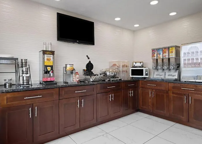 Hotel Days By Wyndham St. Charles Il 3*