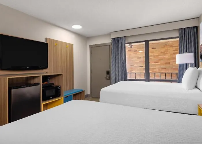 Days By Wyndham St. Charles Il Hotel 3*